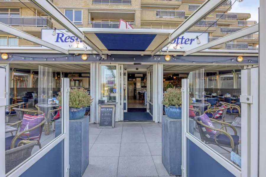Goedlopend visrestaurant aan de boulevard van Noordwijk
