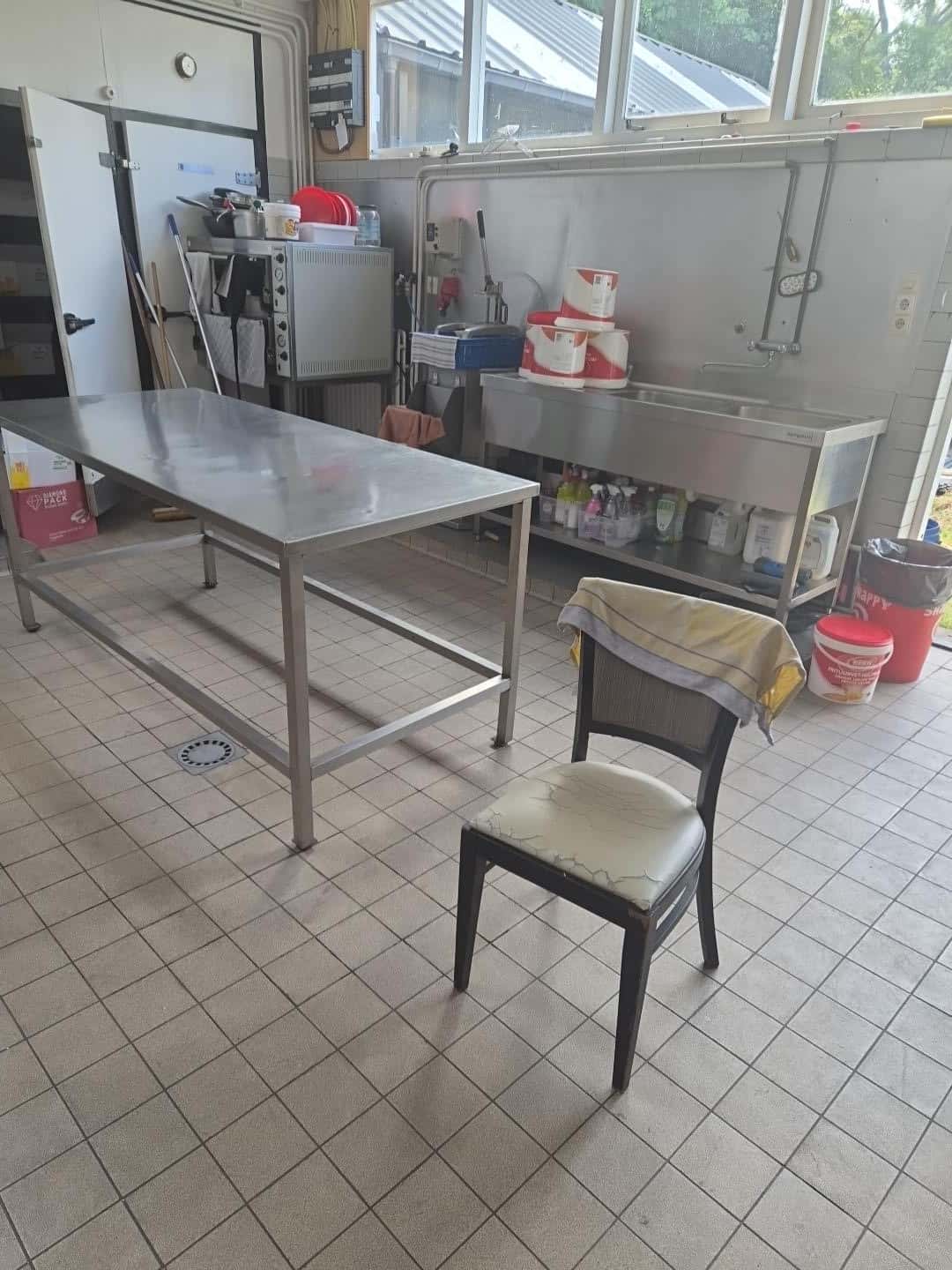 Cafetaria/lunchroom