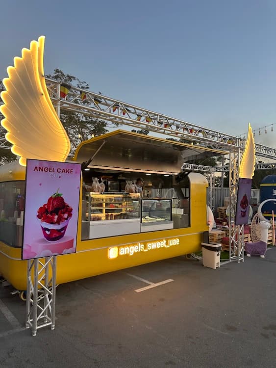 Foodtruck in Dubai, volledig ingericht, per direct beschikbaar