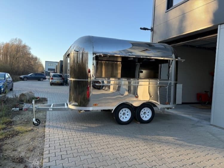 Te koop: Airstream foodtruck